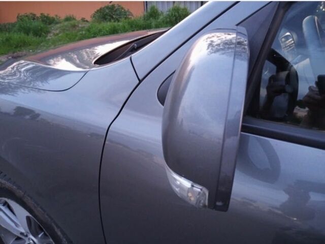 Сірий Хендай Санта Фе, об'ємом двигуна 0 л та пробігом 440 тис. км за 10000 $, фото 2 на Automoto.ua