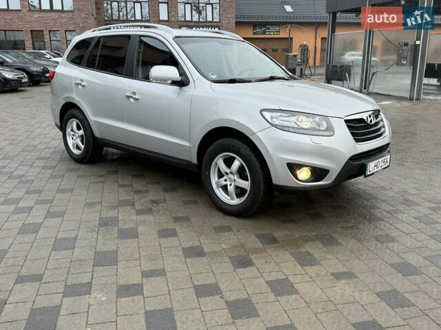 Сірий Хендай Санта Фе, об'ємом двигуна 2.2 л та пробігом 230 тис. км за 12977 $, фото 2 на Automoto.ua