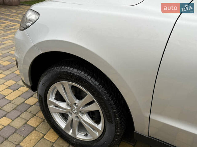 Серый Хендай Санта Фе, объемом двигателя 2.2 л и пробегом 148 тыс. км за 12950 $, фото 64 на Automoto.ua