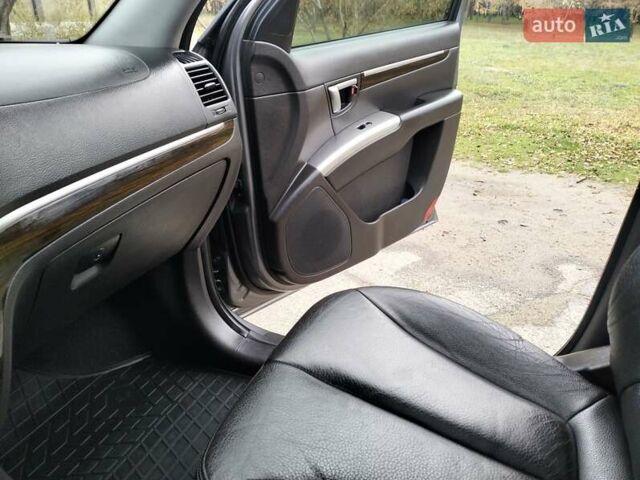 Сірий Хендай Санта Фе, об'ємом двигуна 2.2 л та пробігом 162 тис. км за 13500 $, фото 39 на Automoto.ua