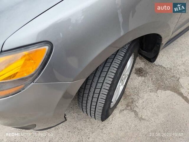 Сірий Хендай Санта Фе, об'ємом двигуна 2.4 л та пробігом 230 тис. км за 10300 $, фото 6 на Automoto.ua
