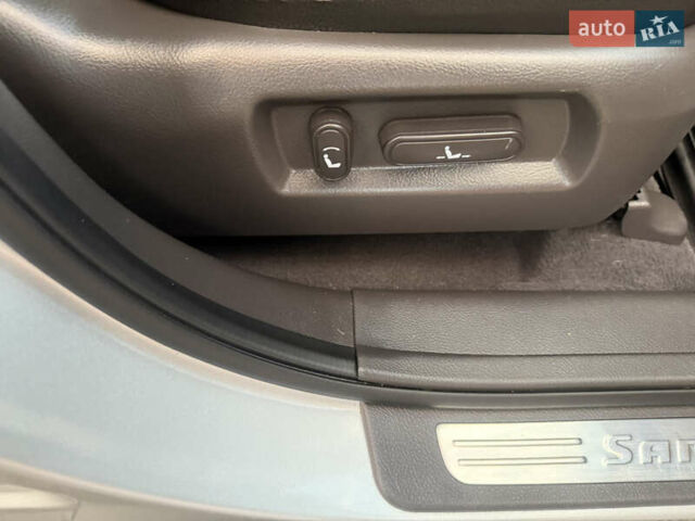 Серый Хендай Санта Фе, объемом двигателя 2.2 л и пробегом 226 тыс. км за 12999 $, фото 57 на Automoto.ua