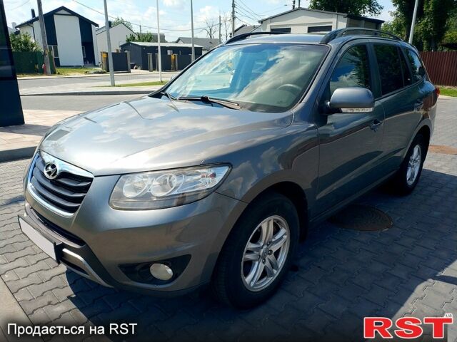 Серый Хендай Санта Фе, объемом двигателя 2.2 л и пробегом 294 тыс. км за 11500 $, фото 1 на Automoto.ua
