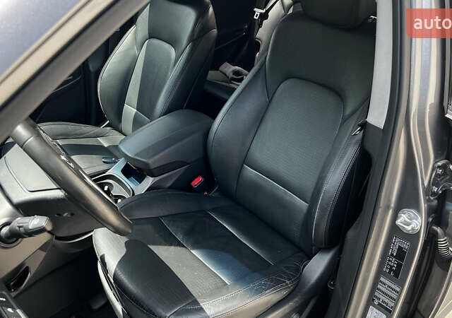 Серый Хендай Санта Фе, объемом двигателя 2.2 л и пробегом 213 тыс. км за 18490 $, фото 27 на Automoto.ua