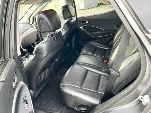 Сірий Хендай Санта Фе, об'ємом двигуна 2.2 л та пробігом 293 тис. км за 13700 $, фото 13 на Automoto.ua