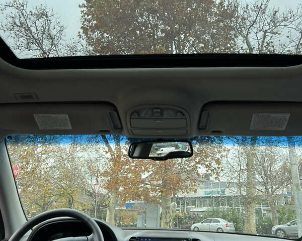 Серый Хендай Санта Фе, объемом двигателя 2.2 л и пробегом 158 тыс. км за 13800 $, фото 27 на Automoto.ua