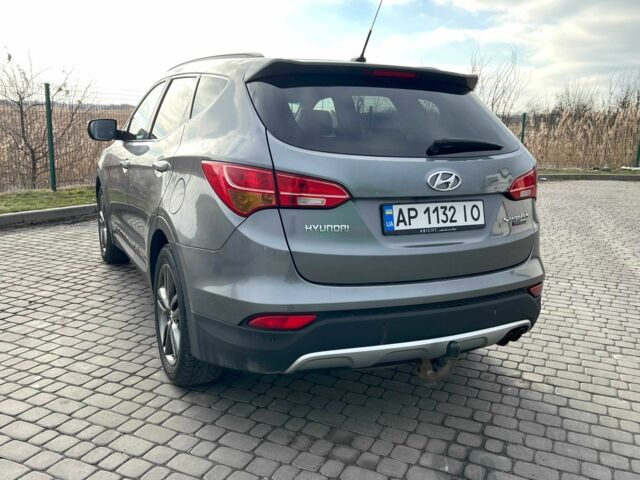 Сірий Хендай Санта Фе, об'ємом двигуна 2.2 л та пробігом 293 тис. км за 13700 $, фото 5 на Automoto.ua