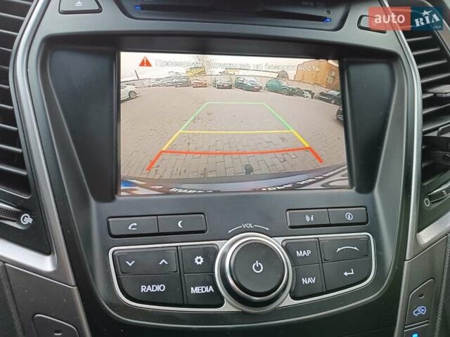 Серый Хендай Санта Фе, объемом двигателя 2.2 л и пробегом 265 тыс. км за 17000 $, фото 23 на Automoto.ua