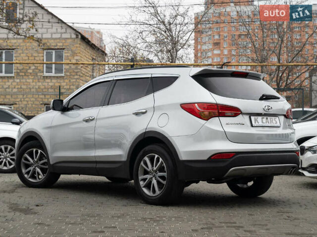 Сірий Хендай Санта Фе, об'ємом двигуна 2 л та пробігом 154 тис. км за 15500 $, фото 3 на Automoto.ua