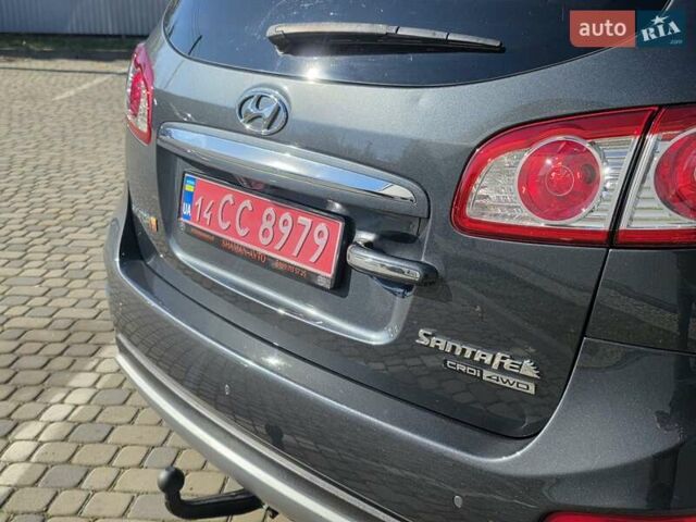 Хендай Санта Фе 2012 в Ивано-Франковске на Automoto.ua Серый Хендай Санта Фе, объемом двигателя 2.2 л и пробегом 182 тыс. км за 14650 $, фото 40 на Automoto.ua