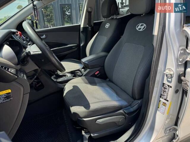 Хендай Санта Фе 2012 в Каменце-Подольском на Automoto.ua Серый Хендай Санта Фе, объемом двигателя 2.36 л и пробегом 192 тыс. км за 12500 $, фото 5 на Automoto.ua