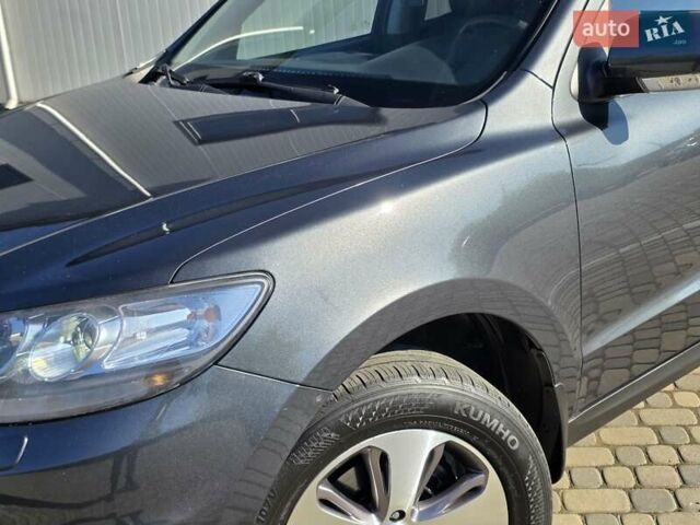 Хендай Санта Фе 2012 в Ивано-Франковске на Automoto.ua Серый Хендай Санта Фе, объемом двигателя 2.2 л и пробегом 182 тыс. км за 14650 $, фото 24 на Automoto.ua