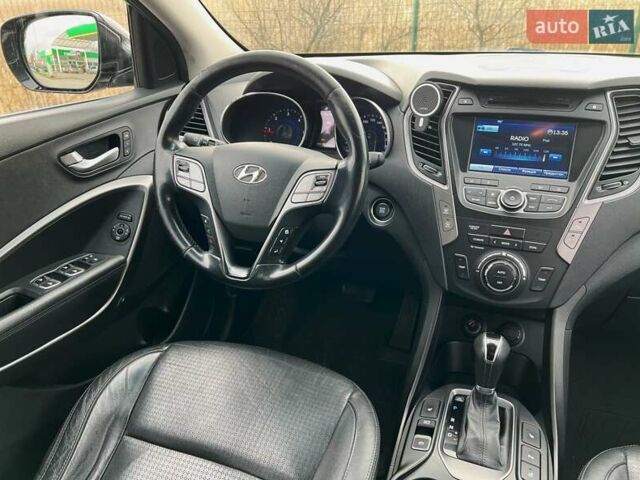 Сірий Хендай Санта Фе, об'ємом двигуна 2.2 л та пробігом 282 тис. км за 15900 $, фото 18 на Automoto.ua