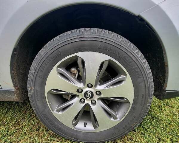 Хендай Санта Фе 2012 в Корюковке на Automoto.ua Серый Хендай Санта Фе, объемом двигателя 2.2 л и пробегом 254 тыс. км за 12500 $, фото 23 на Automoto.ua