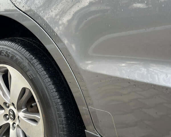 Серый Хендай Санта Фе, объемом двигателя 2.2 л и пробегом 158 тыс. км за 13800 $, фото 12 на Automoto.ua