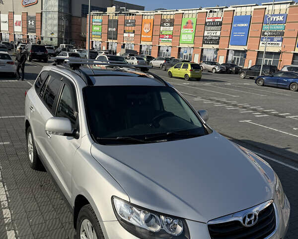 Серый Хендай Санта Фе, объемом двигателя 2.2 л и пробегом 188 тыс. км за 16700 $, фото 14 на Automoto.ua