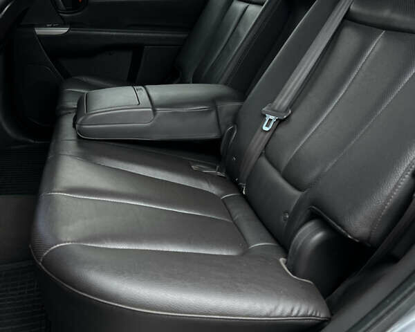 Серый Хендай Санта Фе, объемом двигателя 2.2 л и пробегом 158 тыс. км за 13800 $, фото 24 на Automoto.ua