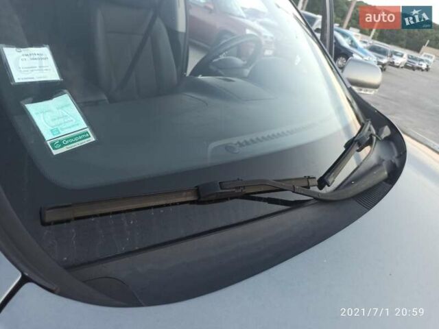 Сірий Хендай Санта Фе, об'ємом двигуна 2.2 л та пробігом 245 тис. км за 14100 $, фото 8 на Automoto.ua