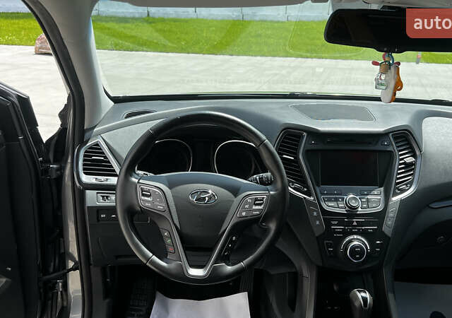 Серый Хендай Санта Фе, объемом двигателя 2.2 л и пробегом 213 тыс. км за 18490 $, фото 25 на Automoto.ua