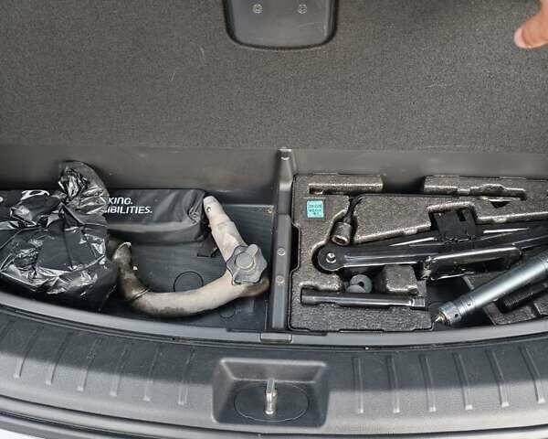 Хендай Санта Фе 2012 в Бердичеве на Automoto.ua Серый Хендай Санта Фе, объемом двигателя 2.2 л и пробегом 207 тыс. км за 17800 $, фото 16 на Automoto.ua