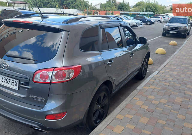 Хендай Санта Фе 2012 в Киеве на Automoto.ua Серый Хендай Санта Фе, объемом двигателя 2.2 л и пробегом 211 тыс. км за 14200 $, фото 10 на Automoto.ua