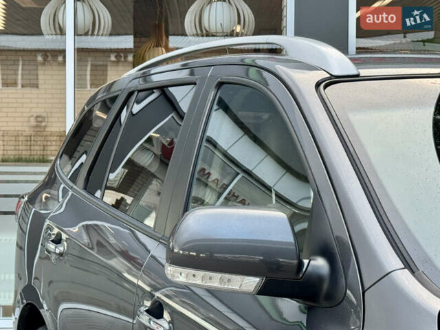 Сірий Хендай Санта Фе, об'ємом двигуна 2.2 л та пробігом 177 тис. км за 13999 $, фото 16 на Automoto.ua