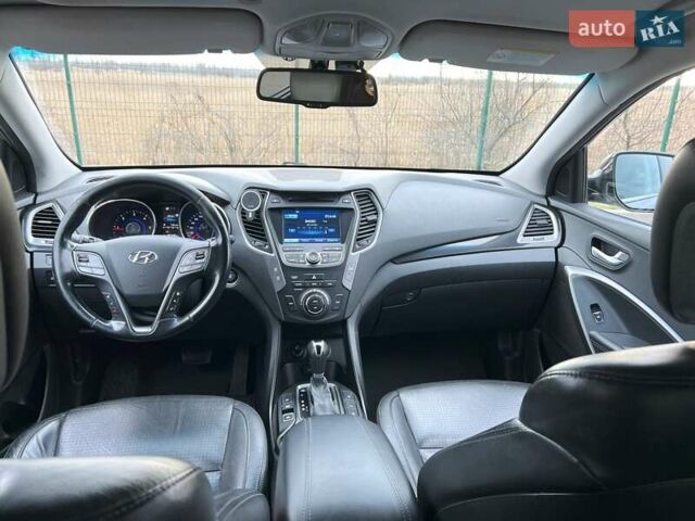 Сірий Хендай Санта Фе, об'ємом двигуна 2.2 л та пробігом 282 тис. км за 15900 $, фото 17 на Automoto.ua