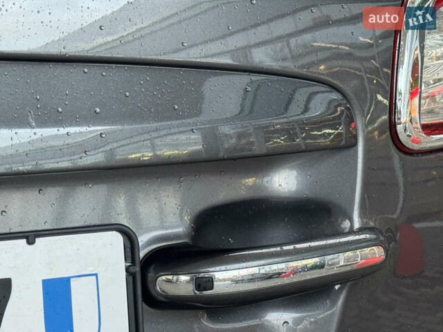 Сірий Хендай Санта Фе, об'ємом двигуна 2.2 л та пробігом 177 тис. км за 13999 $, фото 45 на Automoto.ua