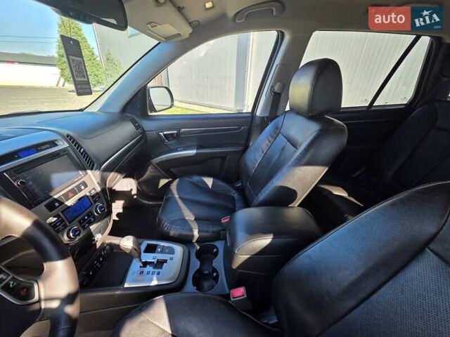 Хендай Санта Фе 2012 в Ивано-Франковске на Automoto.ua Серый Хендай Санта Фе, объемом двигателя 2.2 л и пробегом 182 тыс. км за 14650 $, фото 91 на Automoto.ua