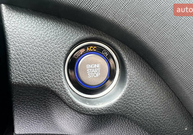 Серый Хендай Санта Фе, объемом двигателя 2.2 л и пробегом 213 тыс. км за 18490 $, фото 22 на Automoto.ua