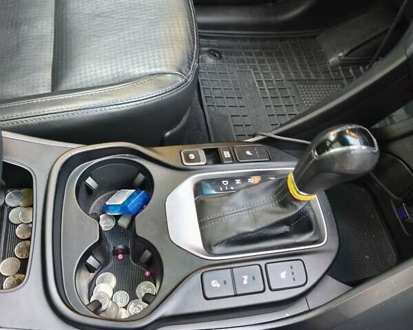 Хендай Санта Фе 2012 в Бердичеве на Automoto.ua Серый Хендай Санта Фе, объемом двигателя 2.2 л и пробегом 207 тыс. км за 17800 $, фото 22 на Automoto.ua