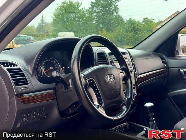 Хендай Санта Фе 2012 в Ахтырке на Automoto.ua Серый Хендай Санта Фе, объемом двигателя 2.4 л и пробегом 142 тыс. км за 11900 $, фото 5 на Automoto.ua