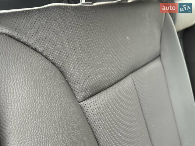 Серый Хендай Санта Фе, объемом двигателя 2.2 л и пробегом 209 тыс. км за 13999 $, фото 60 на Automoto.ua