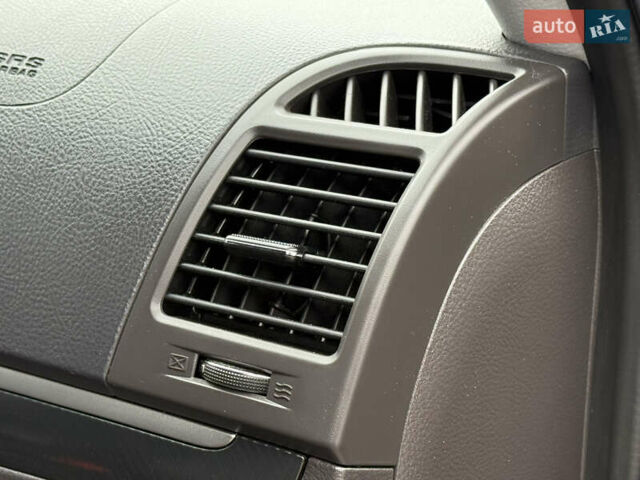 Хендай Санта Фе 2012 в Ровно на Automoto.ua Серый Хендай Санта Фе, объемом двигателя 2.2 л и пробегом 226 тыс. км за 12950 $, фото 44 на Automoto.ua