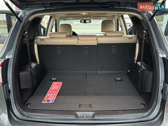 Сірий Хендай Санта Фе, об'ємом двигуна 2.2 л та пробігом 177 тис. км за 13999 $, фото 32 на Automoto.ua