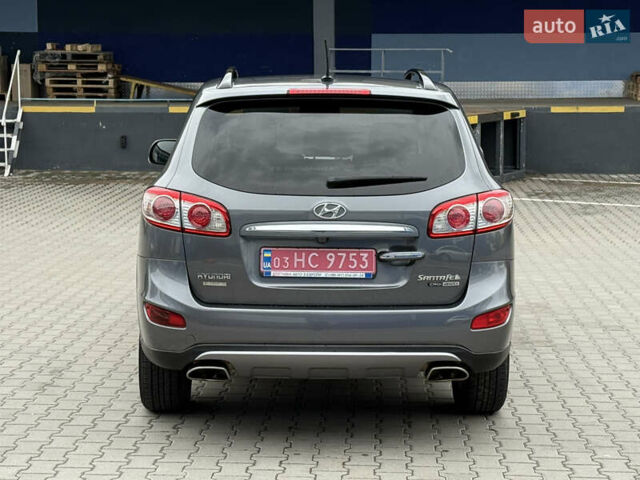 Хендай Санта Фе 2012 в Ровно на Automoto.ua Серый Хендай Санта Фе, объемом двигателя 2.2 л и пробегом 226 тыс. км за 12950 $, фото 10 на Automoto.ua
