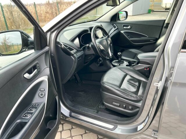 Сірий Хендай Санта Фе, об'ємом двигуна 2.2 л та пробігом 293 тис. км за 13700 $, фото 11 на Automoto.ua