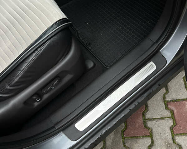 Серый Хендай Санта Фе, объемом двигателя 2.2 л и пробегом 158 тыс. км за 13800 $, фото 42 на Automoto.ua