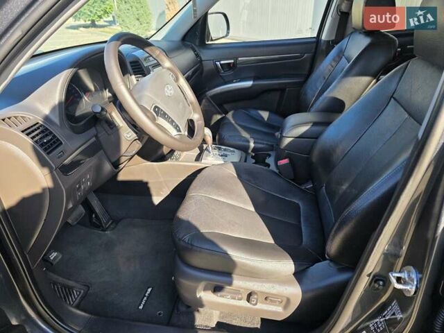 Хендай Санта Фе 2012 в Ивано-Франковске на Automoto.ua Серый Хендай Санта Фе, объемом двигателя 2.2 л и пробегом 182 тыс. км за 14650 $, фото 90 на Automoto.ua