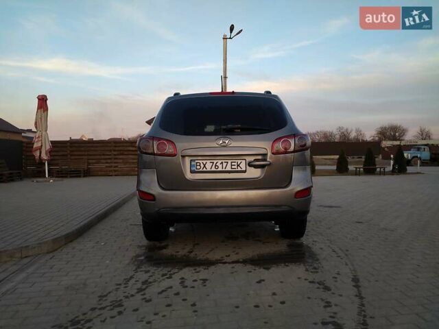 Сірий Хендай Санта Фе, об'ємом двигуна 2.36 л та пробігом 360 тис. км за 8500 $, фото 10 на Automoto.ua