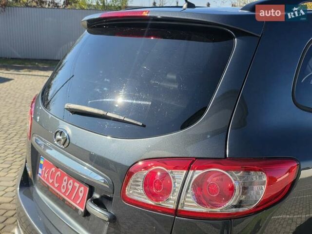 Хендай Санта Фе 2012 в Ивано-Франковске на Automoto.ua Серый Хендай Санта Фе, объемом двигателя 2.2 л и пробегом 182 тыс. км за 14650 $, фото 39 на Automoto.ua