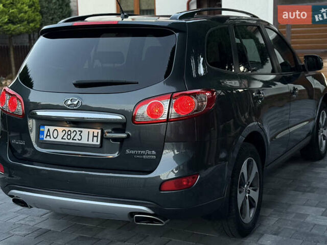 Сірий Хендай Санта Фе, об'ємом двигуна 2.2 л та пробігом 233 тис. км за 13500 $, фото 3 на Automoto.ua