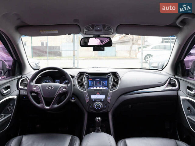 Сірий Хендай Санта Фе, об'ємом двигуна 2 л та пробігом 154 тис. км за 15500 $, фото 9 на Automoto.ua
