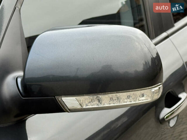 Серый Хендай Санта Фе, объемом двигателя 2.2 л и пробегом 209 тыс. км за 13999 $, фото 30 на Automoto.ua