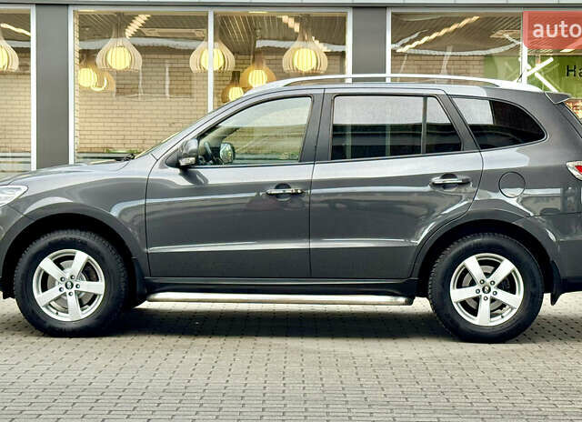 Сірий Хендай Санта Фе, об'ємом двигуна 2.2 л та пробігом 177 тис. км за 13999 $, фото 29 на Automoto.ua