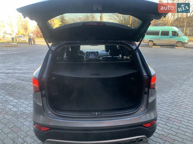 Серый Хендай Санта Фе, объемом двигателя 2.2 л и пробегом 177 тыс. км за 18700 $, фото 14 на Automoto.ua