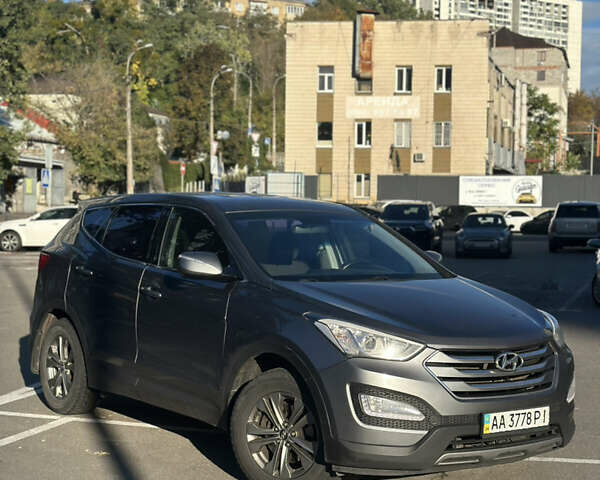 Сірий Хендай Санта Фе, об'ємом двигуна 2.2 л та пробігом 203 тис. км за 15700 $, фото 14 на Automoto.ua