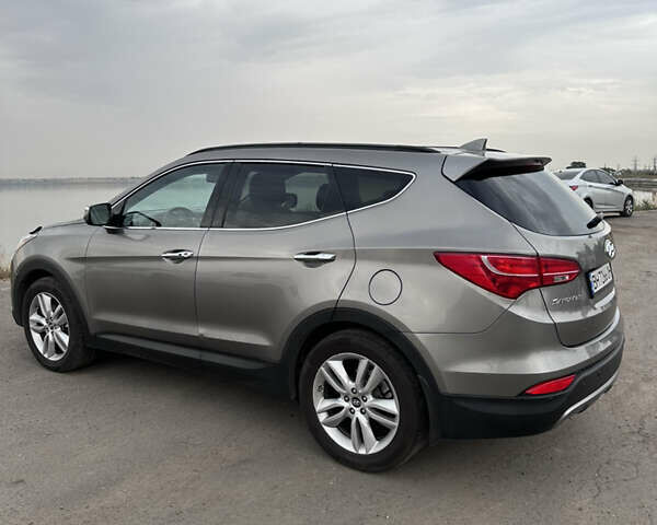 Серый Хендай Санта Фе, объемом двигателя 2 л и пробегом 190 тыс. км за 14000 $, фото 26 на Automoto.ua