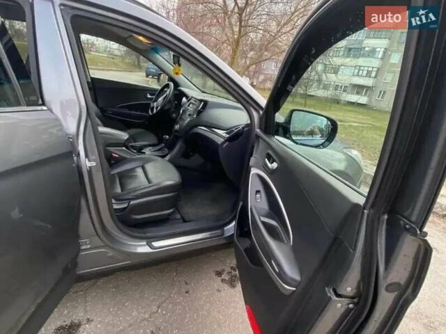 Хендай Санта Фе 2013 в Львове на Automoto.ua Серый Хендай Санта Фе, объемом двигателя 2.36 л и пробегом 209 тыс. км за 16000 $, фото 6 на Automoto.ua