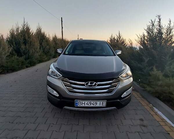 Сірий Хендай Санта Фе, об'ємом двигуна 2 л та пробігом 161 тис. км за 16500 $, фото 13 на Automoto.ua